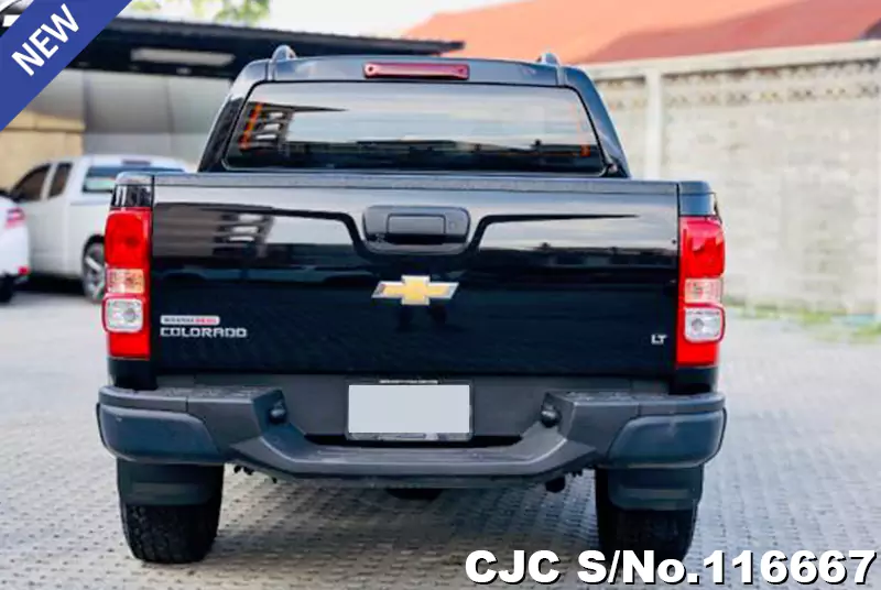 Chevrolet Colorado in Black for Sale Image 4