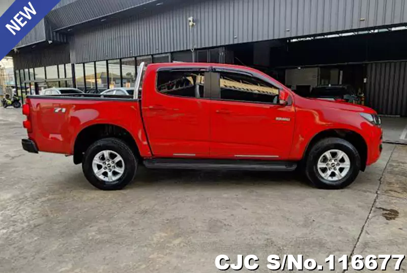 Chevrolet Colorado in Red for Sale Image 3