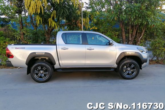Toyota Hilux in Silver Metallic for Sale Image 10