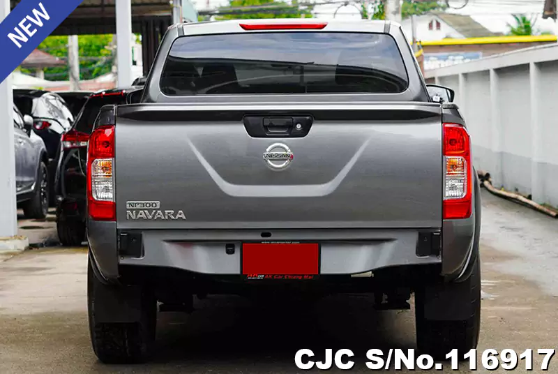 Nissan Navara in Gray for Sale Image 4