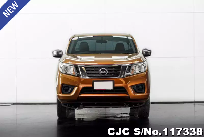Nissan Navara in Orange for Sale Image 4
