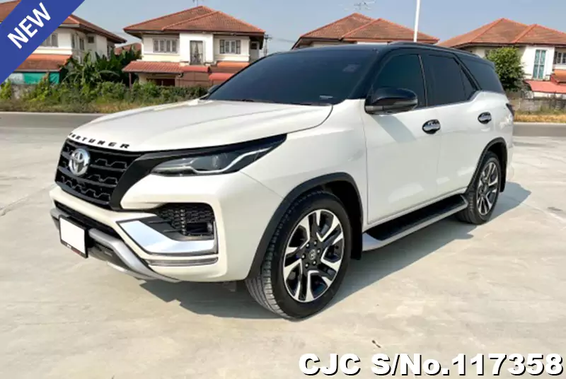 2021 Toyota / Fortuner Stock No. 117358
