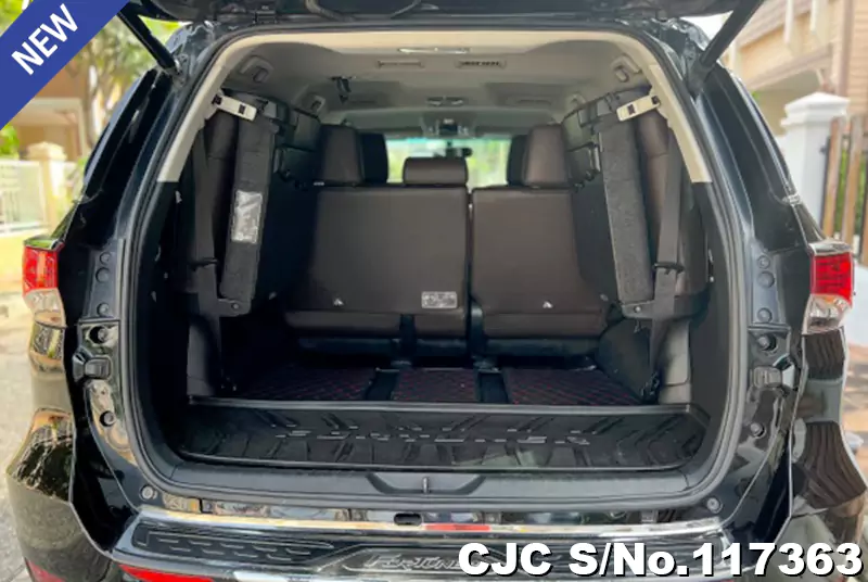 2018 Toyota / Fortuner Stock No. 117363