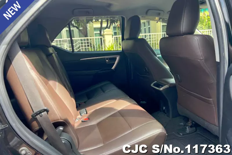 2018 Toyota / Fortuner Stock No. 117363