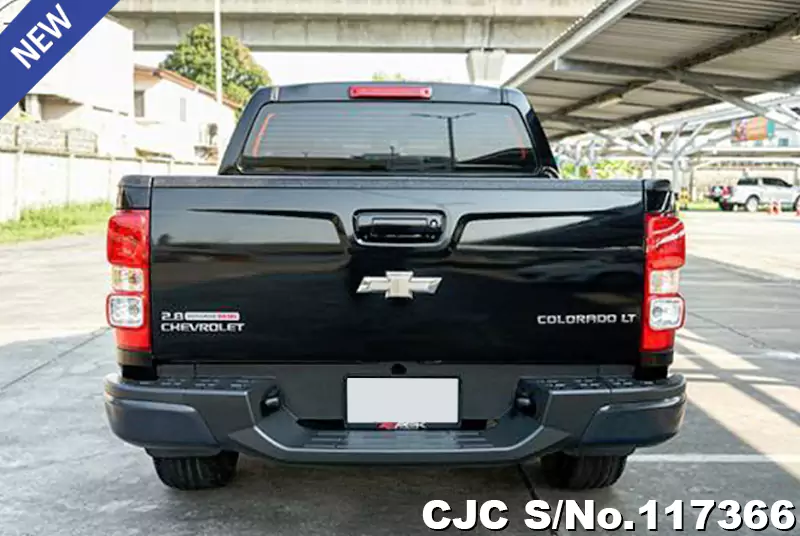 Chevrolet Colorado in Black for Sale Image 5
