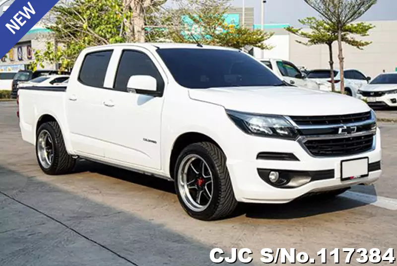 Chevrolet Colorado in White for Sale Image 0