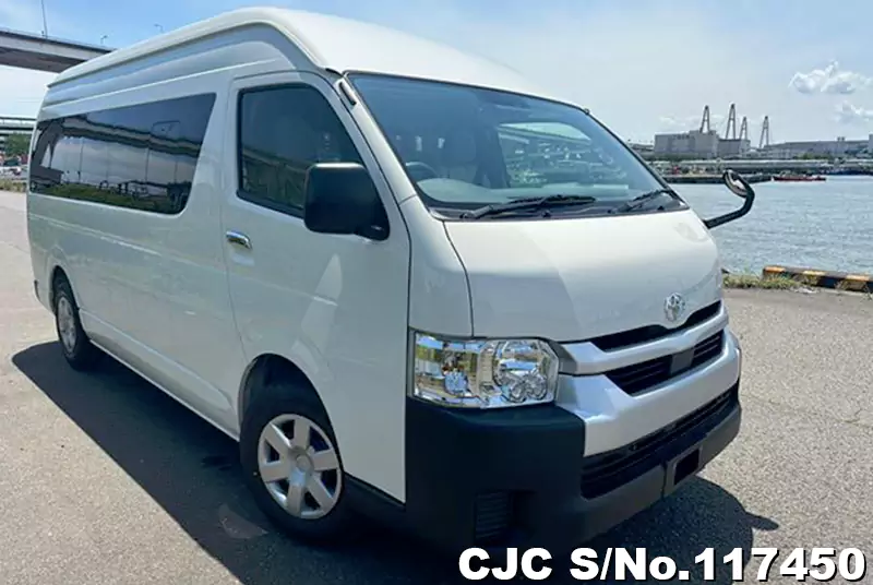 Toyota / Hiace 2024