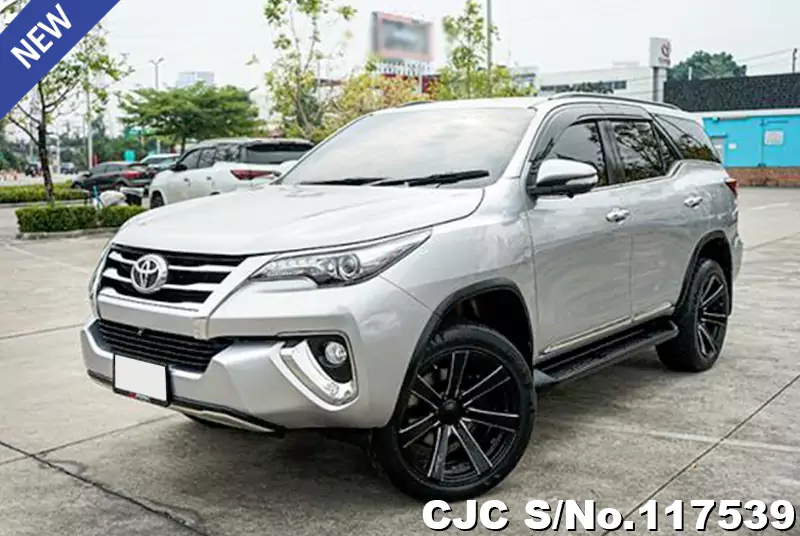 2016 Toyota / Fortuner Stock No. 117539