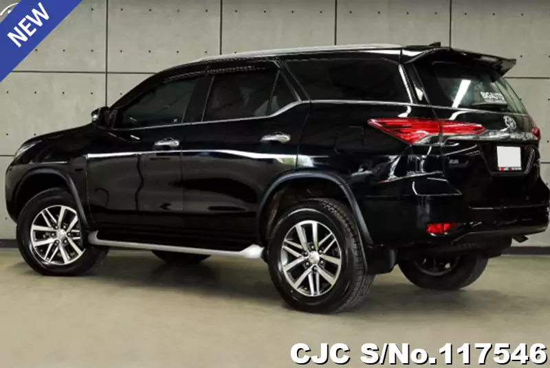 2018 Toyota / Fortuner Stock No. 117546