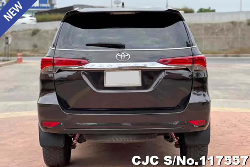 2016 Toyota / Fortuner Stock No. 117557
