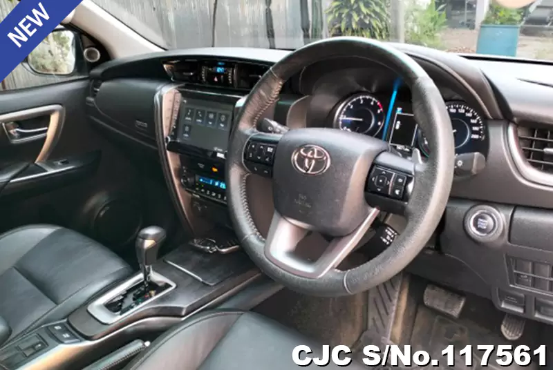 2021 Toyota / Fortuner Stock No. 117561