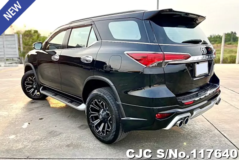 2017 Toyota / Fortuner Stock No. 117640