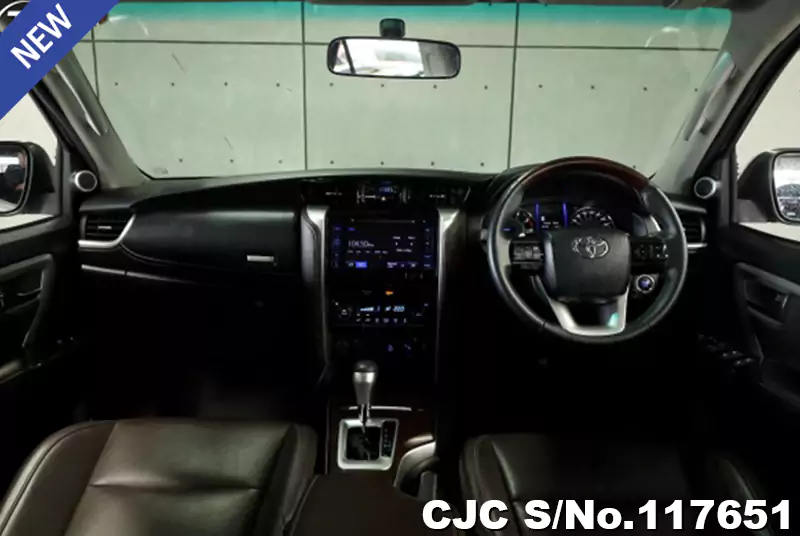 2019 Toyota / Fortuner Stock No. 117651