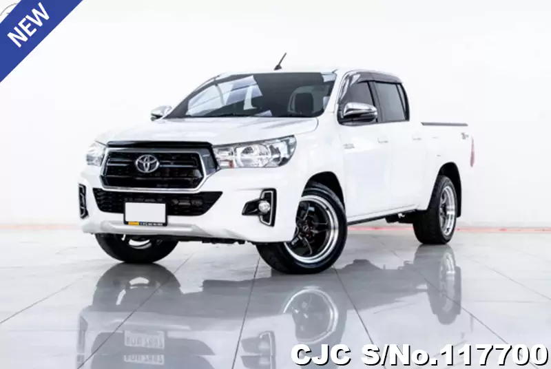 2019 Toyota / Hilux / Revo Stock No. 117700