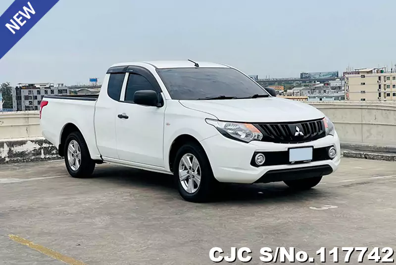 Mitsubishi Triton in White for Sale Image 0