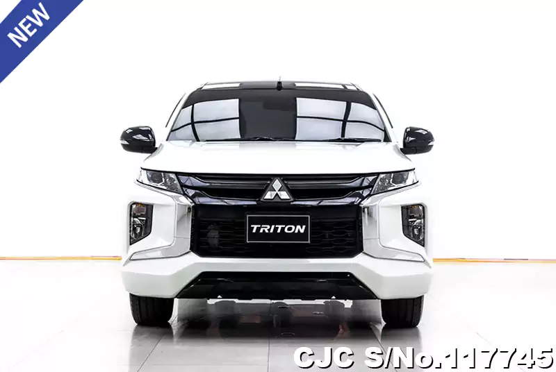 Mitsubishi Triton in White for Sale Image 2