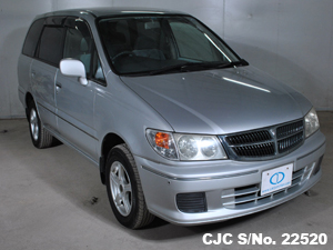 Nissan presage 2000