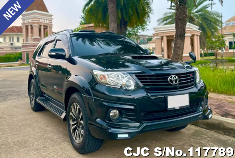 2014 Toyota / Fortuner Stock No. 117789