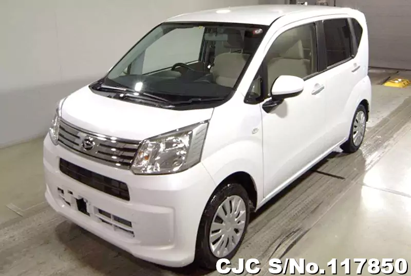 Daihatsu Move in White for Sale Image 3
