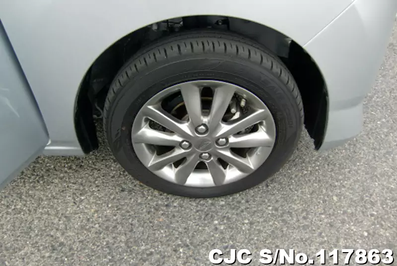 Daihatsu Mira E:S in Silver for Sale Image 17