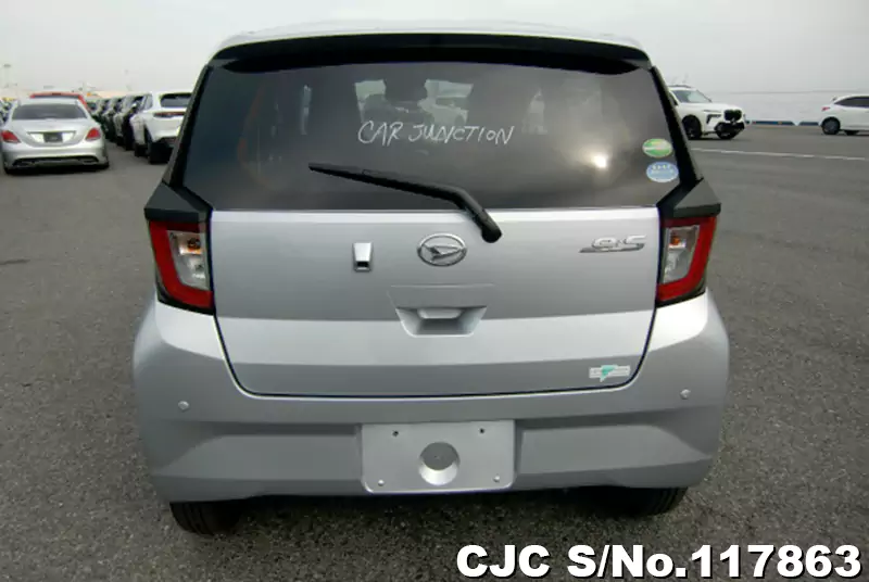 Daihatsu Mira E:S in Silver for Sale Image 5