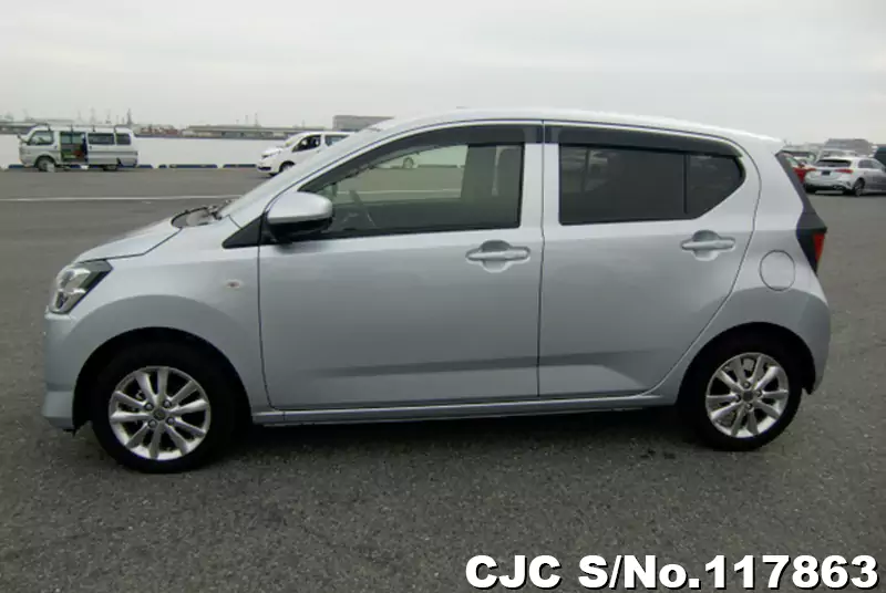 Daihatsu Mira E:S in Silver for Sale Image 7
