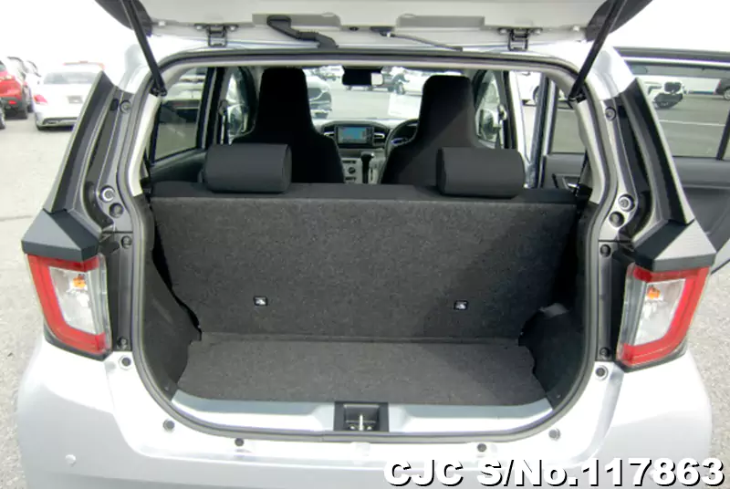 Daihatsu Mira E:S in Silver for Sale Image 8