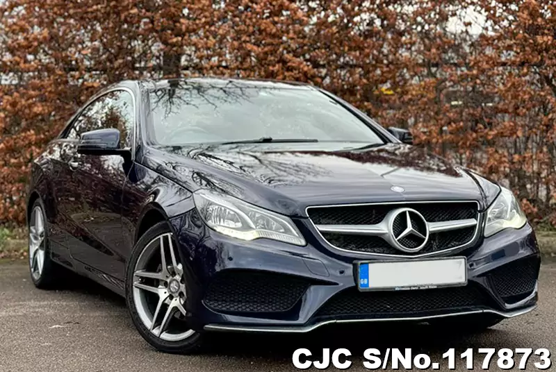 Mercedes Benz E Class in Blue for Sale Image 0
