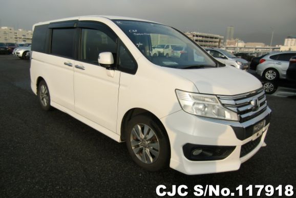 2014 Honda / Step Wagon Stock No. 117918