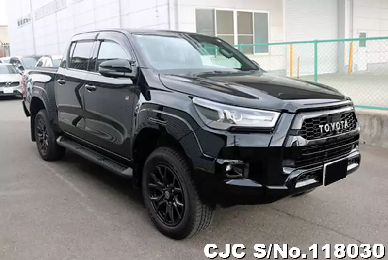 Toyota / Hilux 2023