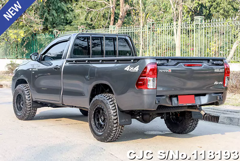Toyota Hilux in Gray for Sale Image 1