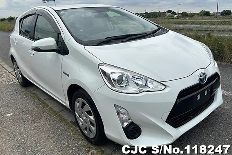 Toyota / Aqua 2014