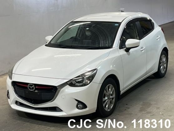 Mazda Demio in White for Sale Image 0