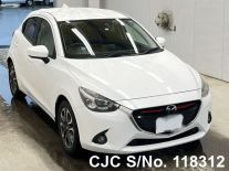 2015 Mazda / Demio Stock No. 118312