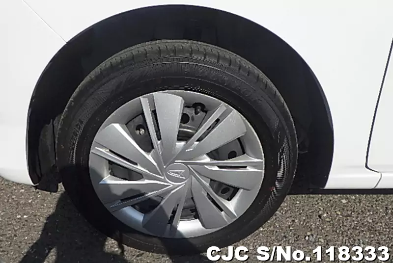 Daihatsu Mira E:S in White for Sale Image 17