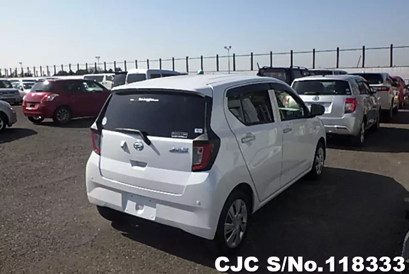 Daihatsu Mira E:S in White for Sale Image 2