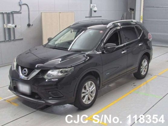 Nissan X-Trail in Black for Sale Image 0