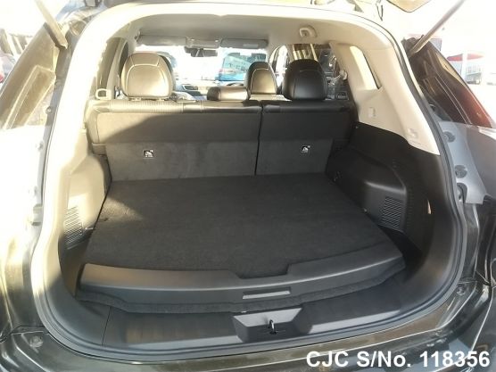 Nissan X-Trail in Black for Sale Image 5