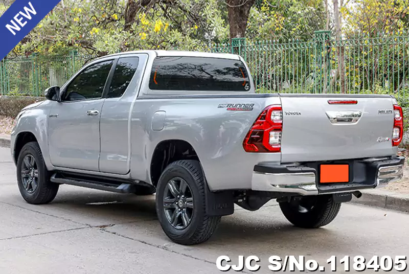 Toyota Hilux in Gray for Sale Image 1