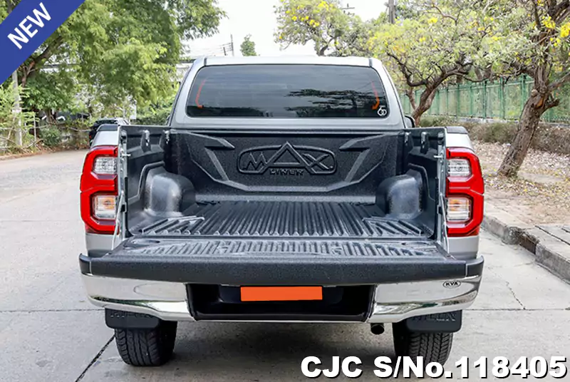 Toyota Hilux in Gray for Sale Image 8