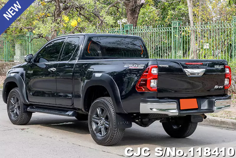 Toyota Hilux in Gray for Sale Image 1