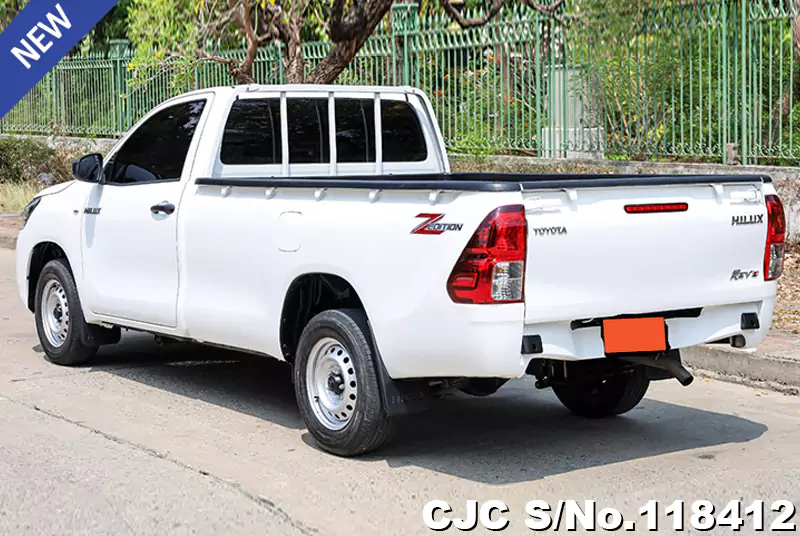 Toyota Hilux in White for Sale Image 1