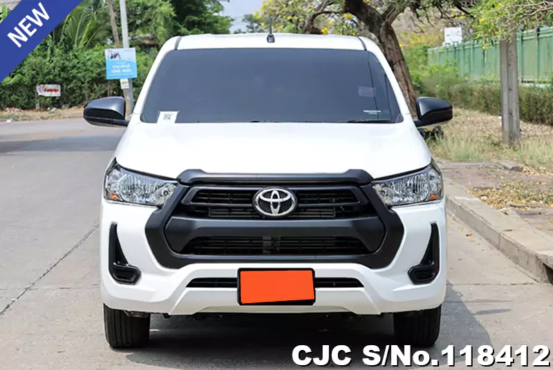 Toyota Hilux in White for Sale Image 4