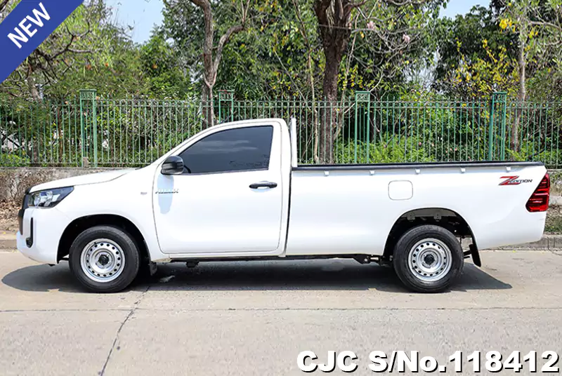 Toyota Hilux in White for Sale Image 7