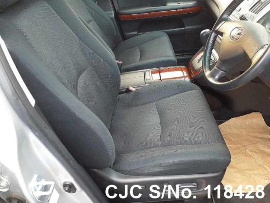 Toyota Harrier in Silver for Sale Image 7