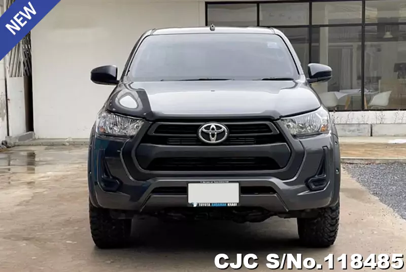 Toyota Hilux in Gray for Sale Image 4