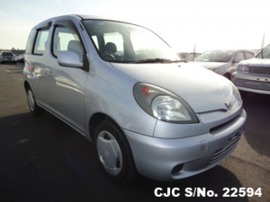 2000 Toyota / Funcargo Stock No. 22594