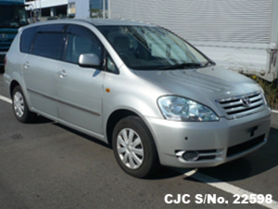 2001 Toyota / Ipsum Stock No. 22598