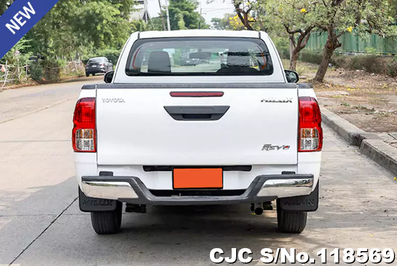 Toyota Hilux in White for Sale Image 5