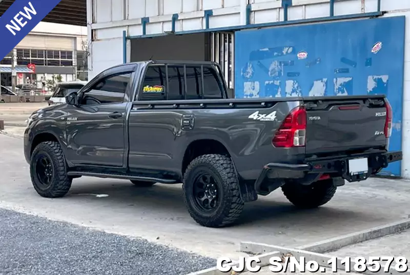 Toyota Hilux in Gray for Sale Image 1